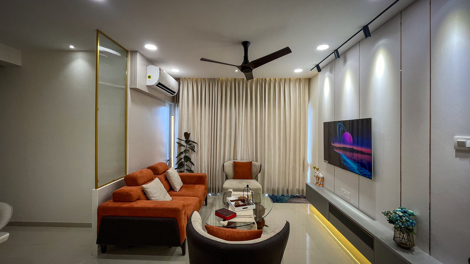 Avadh – A Modern 2 BHK Residence by Mohite &amp; Associates