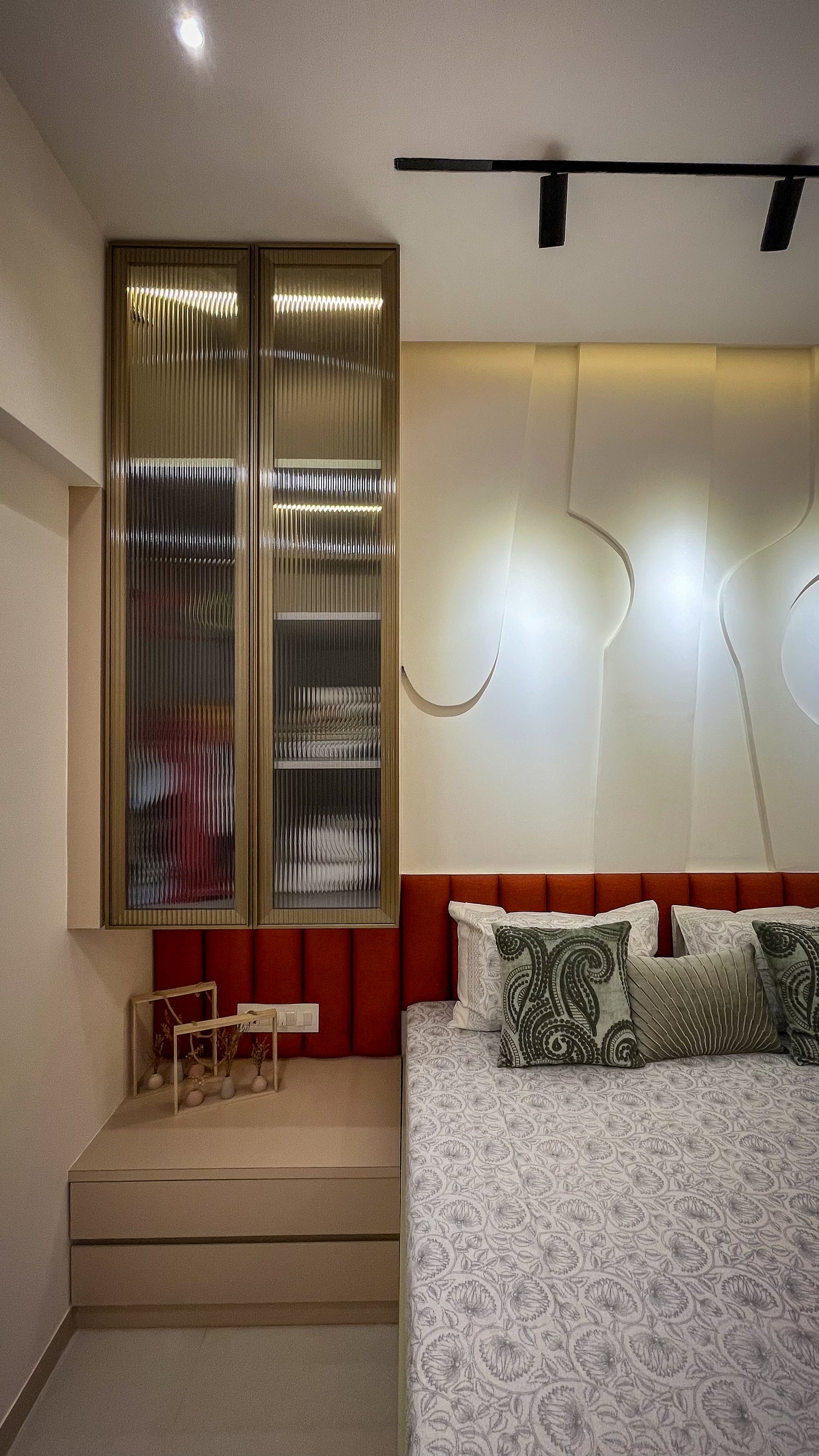 Avadh – A Modern 2 BHK Residence by Mohite &amp; Associates